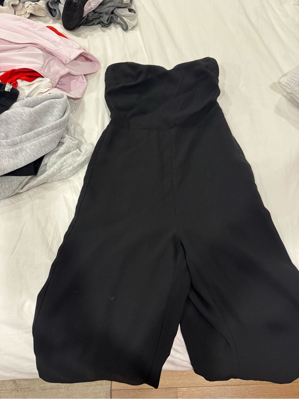 Aritzia Strapless Babaton Rohan - Picture 5 of 5